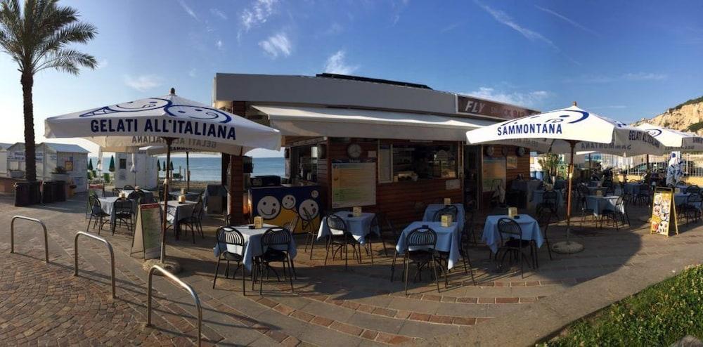 Hotel Internazionale Finale Ligure Kültér fotó